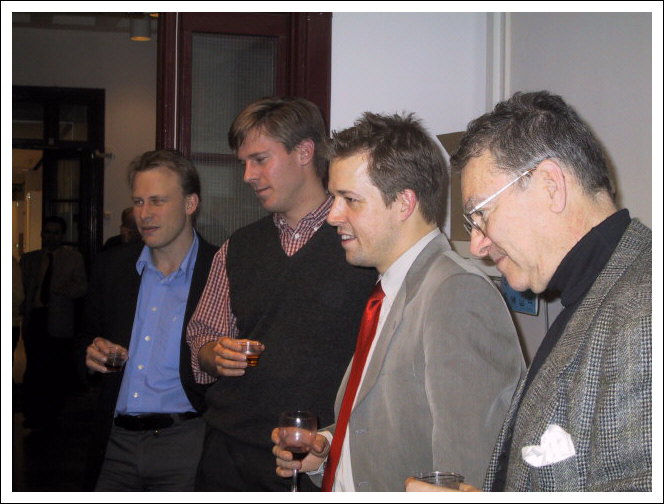PIC076