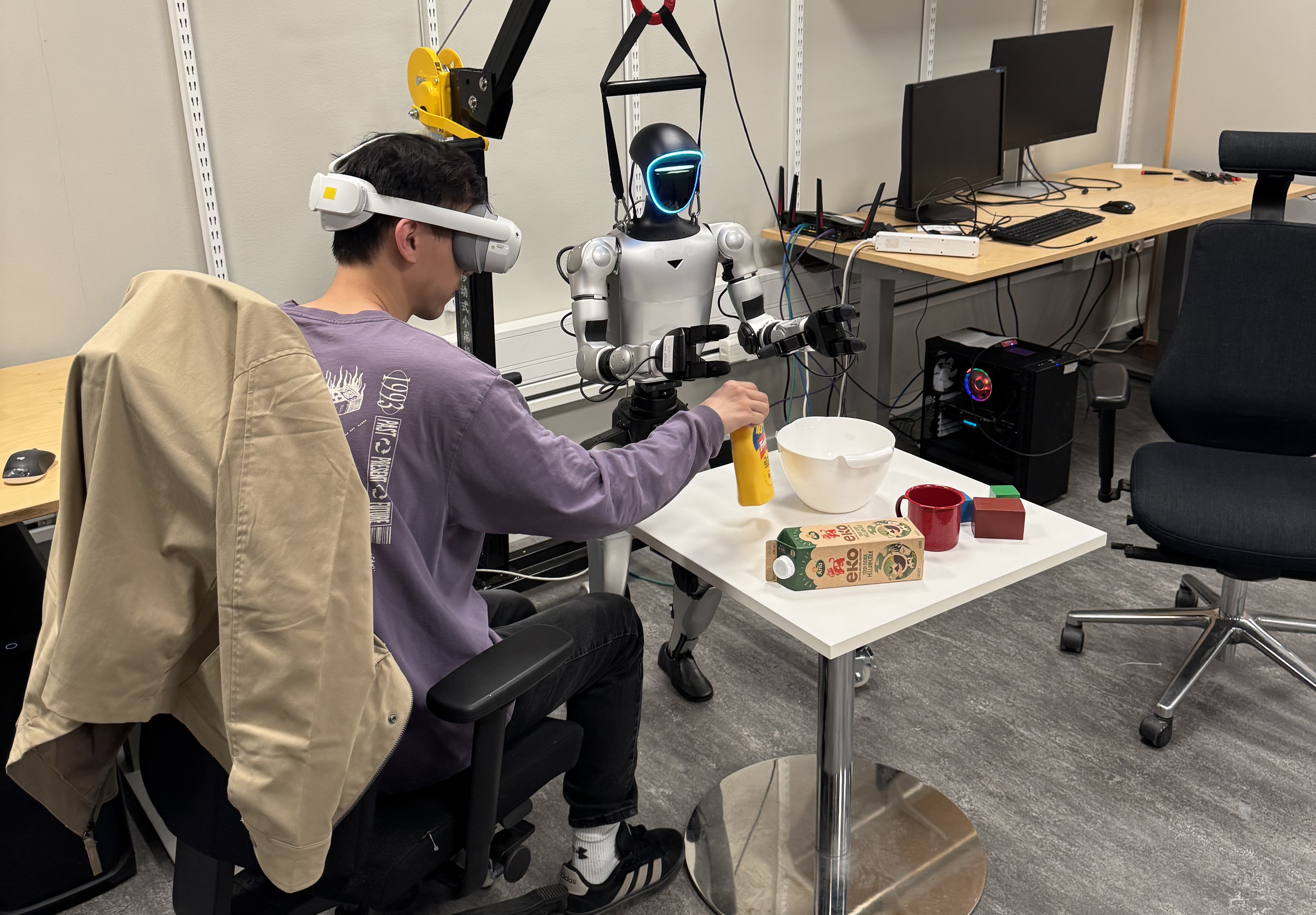 Humanoid Robot Lab — dual-arm robot manipulation setup